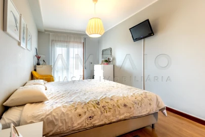 Apartamento T3 para Venda em Gondomar (São Cosme), Valbom e Jovim