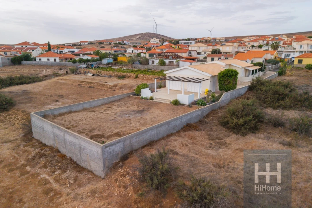 Moradia T2 para Venda em Porto Santo Foto 39