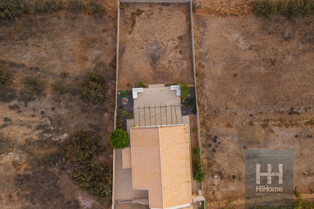Moradia T2 para Venda em Porto Santo Foto 42