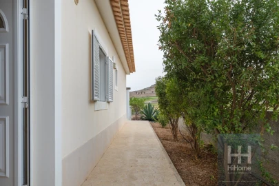 Moradia T2 para Venda em Porto Santo