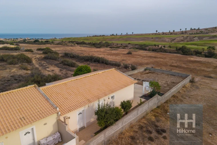 Moradia T2 para Venda em Porto Santo Foto 41