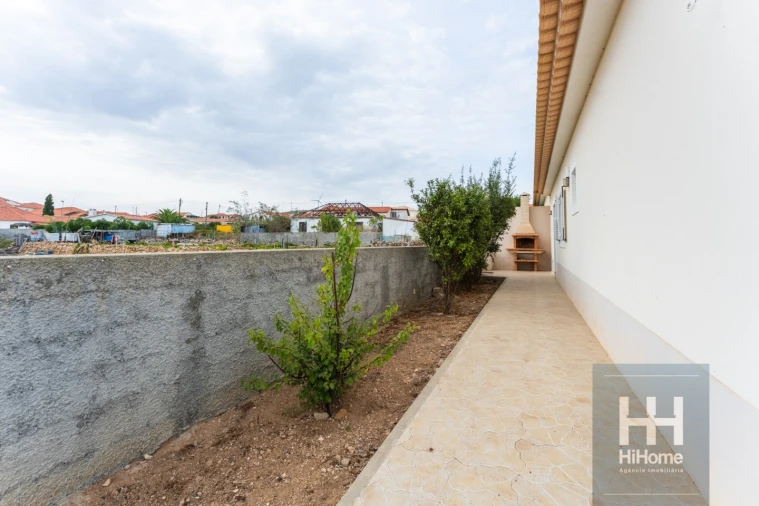 Moradia T2 para Venda em Porto Santo Foto 49