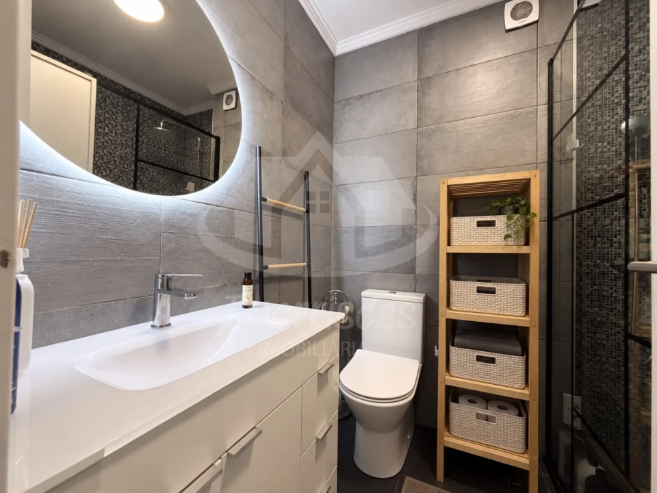 Apartamento T2 para Venda em Póvoa de Santa Iria e Forte da Casa Foto 14