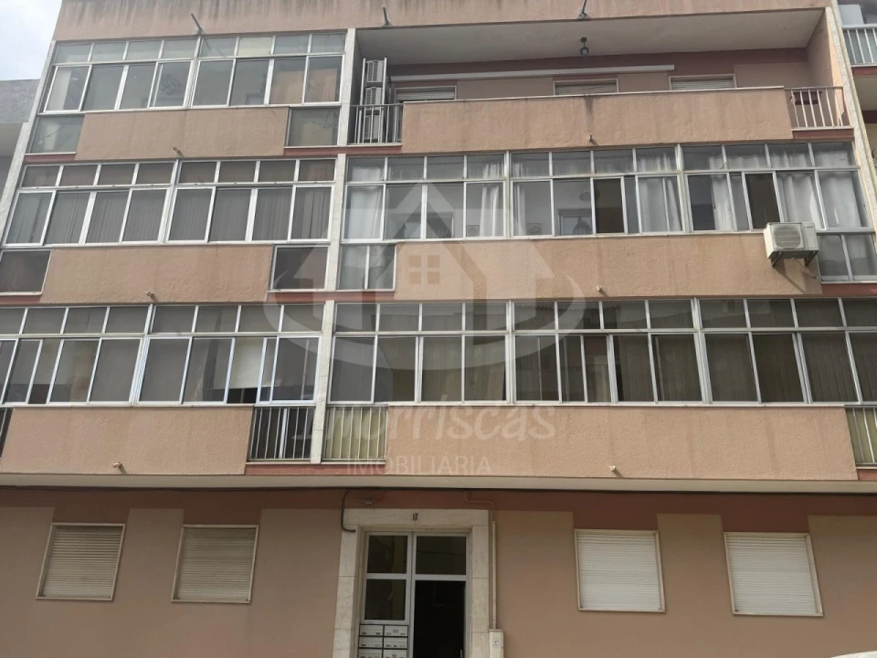 Apartamento T2 para Venda em Póvoa de Santa Iria e Forte da Casa Foto 19