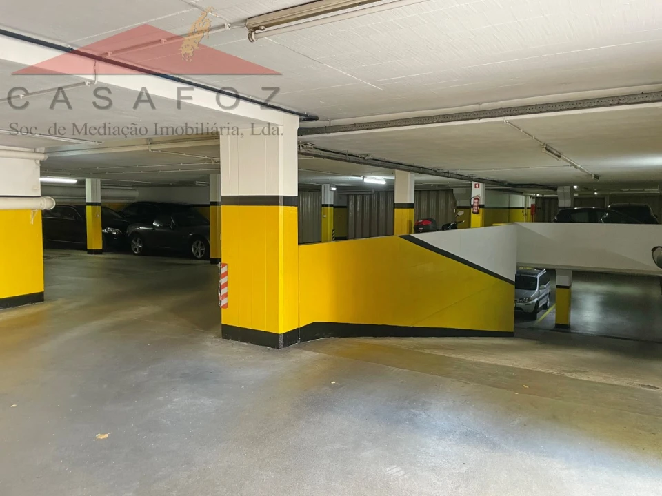 Apartamento T3 para Arrendamento em Lordelo do Ouro e Massarelos Foto 35