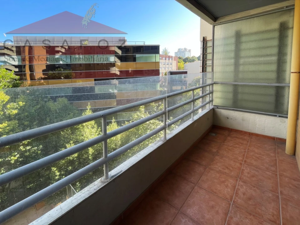 Apartamento T3 para Arrendamento em Lordelo do Ouro e Massarelos Foto 22