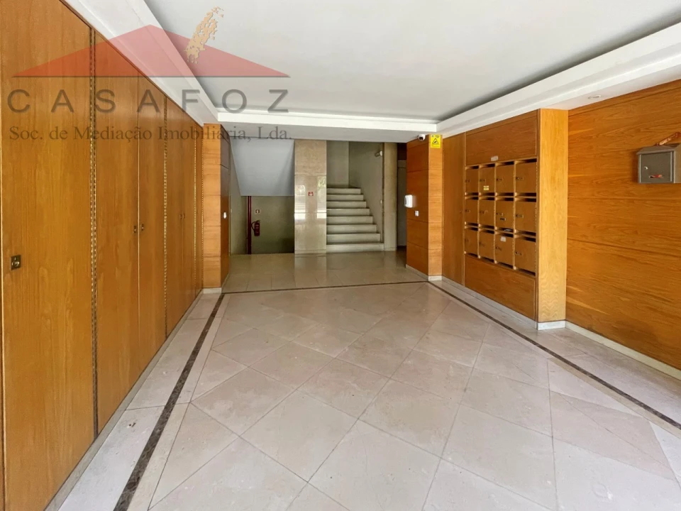 Apartamento T3 para Arrendamento em Lordelo do Ouro e Massarelos Foto 33