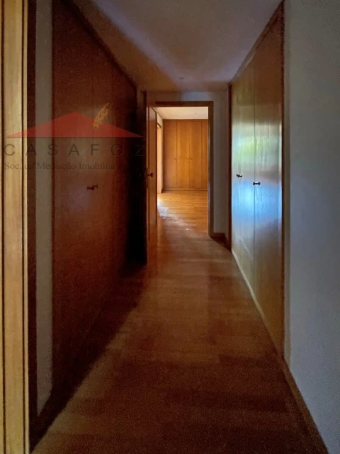 Apartamento T3 para Arrendamento em Lordelo do Ouro e Massarelos