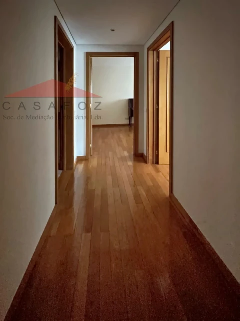 Apartamento T3 para Arrendamento em Lordelo do Ouro e Massarelos