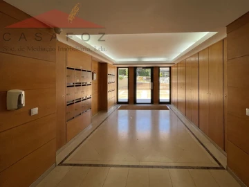 Apartamento T3 para Arrendamento em Lordelo do Ouro e Massarelos