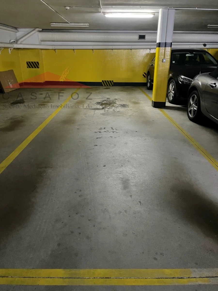 Apartamento T3 para Arrendamento em Lordelo do Ouro e Massarelos Foto 34