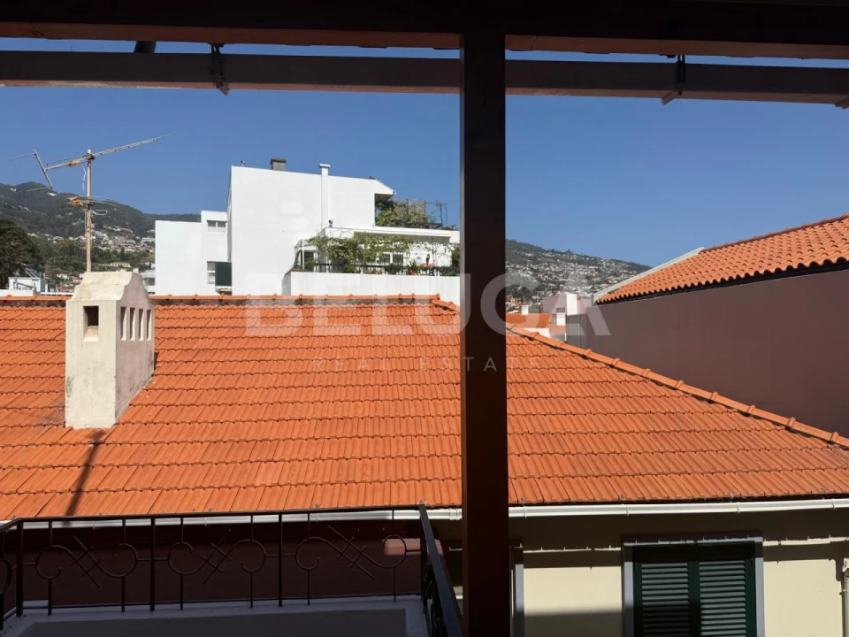 Moradia T1 para Venda em Funchal (São Pedro) Foto 2