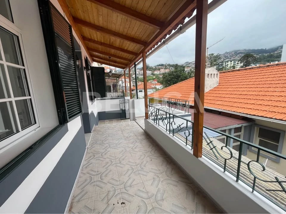 Moradia T1 para Venda em Funchal (São Pedro) Foto 1