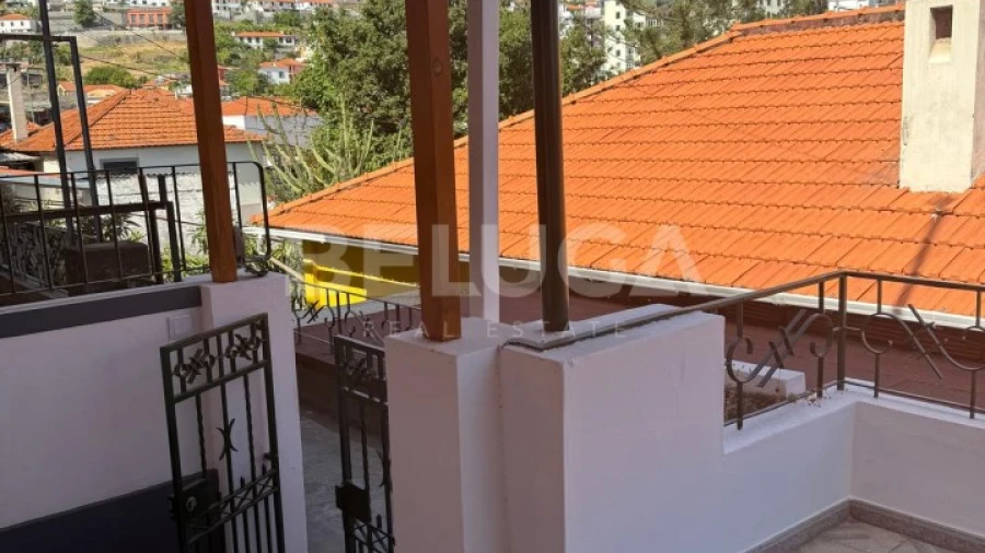 Moradia T1 para Venda em Funchal (São Pedro)