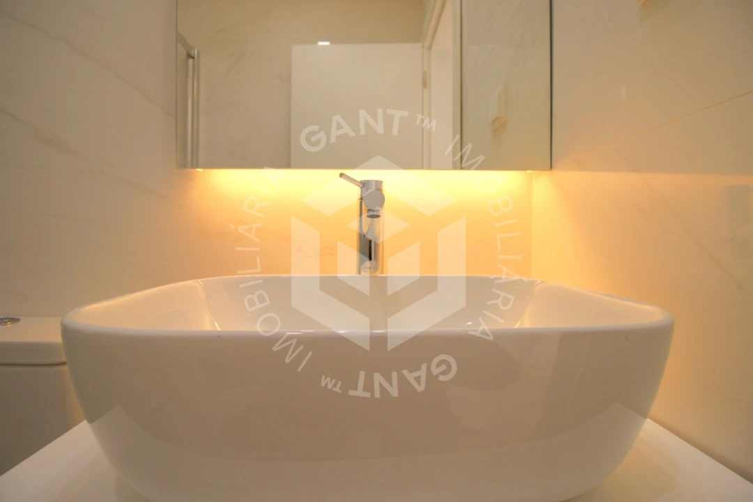 Apartamento T2 para Arrendamento em Benfica Foto 22