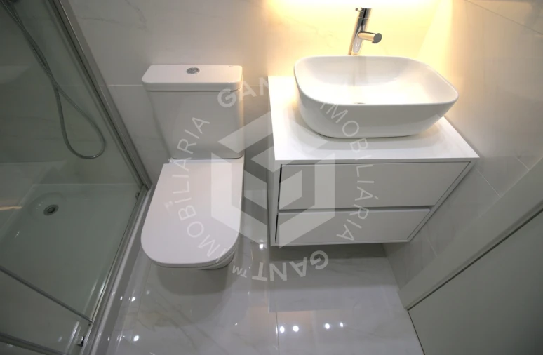 Apartamento T2 para Arrendamento em Benfica Foto 20