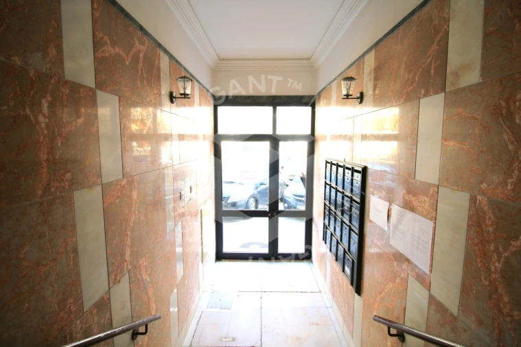 Apartamento T2 para Arrendamento em Benfica Foto 34
