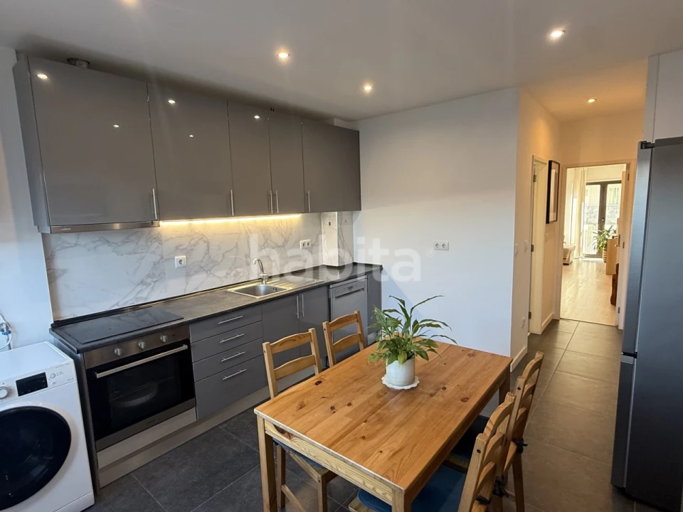 Apartamento T2 para Venda em Mafamude e Vilar do Paraíso Foto 4