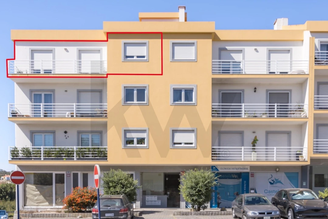 Apartamento T3 para Venda em Lourinhã e Atalaia Foto 2