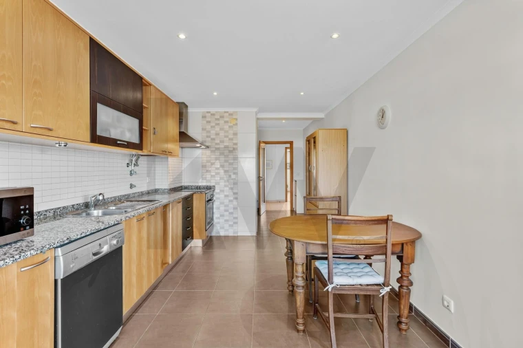 Apartamento T3 para Venda em Lourinhã e Atalaia Foto 18