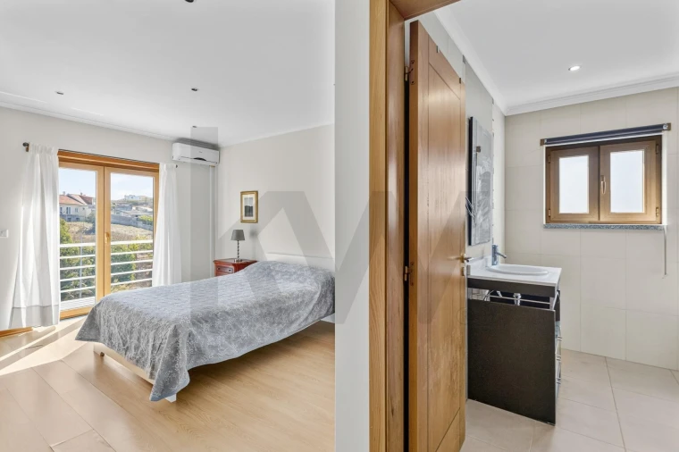Apartamento T3 para Venda em Lourinhã e Atalaia Foto 25
