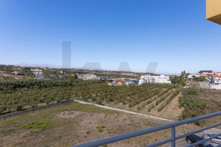Apartamento T3 para Venda em Lourinhã e Atalaia Foto 21