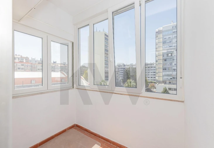 Apartamento T4 para Arrendamento em Lumiar Foto 10