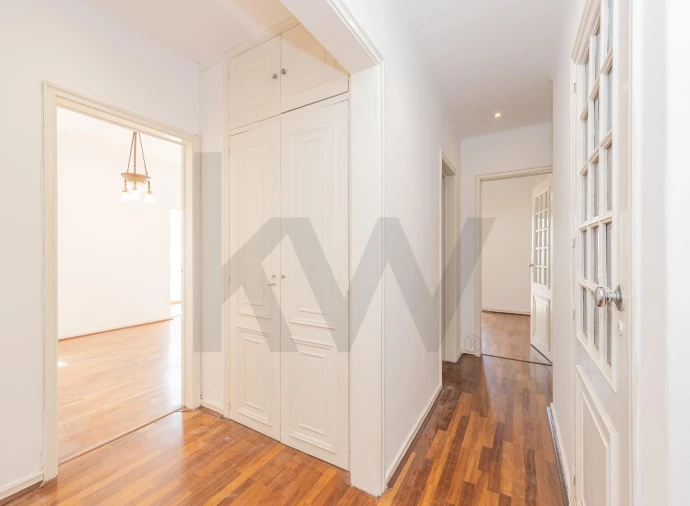 Apartamento T4 para Arrendamento em Lumiar Foto 6