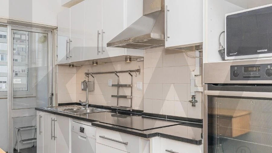 Apartamento T4 para Arrendamento em Lumiar