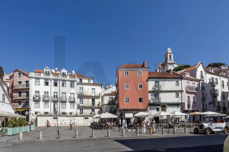 Apartamento para Venda em Santa Maria Maior Foto 11