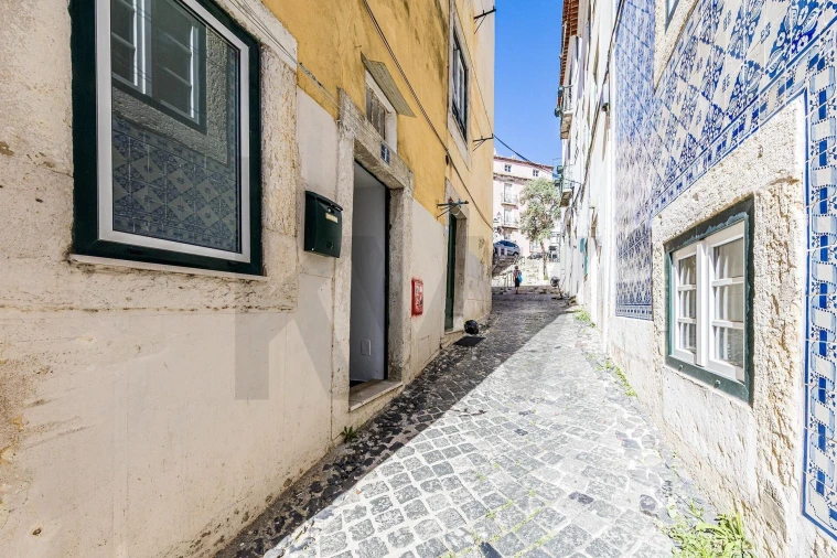 Apartamento para Venda em Santa Maria Maior Foto 9