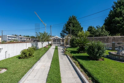 Moradia T5 para Venda em Vila Praia de Ancora