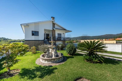 Moradia T5 para Venda em Vila Praia de Ancora