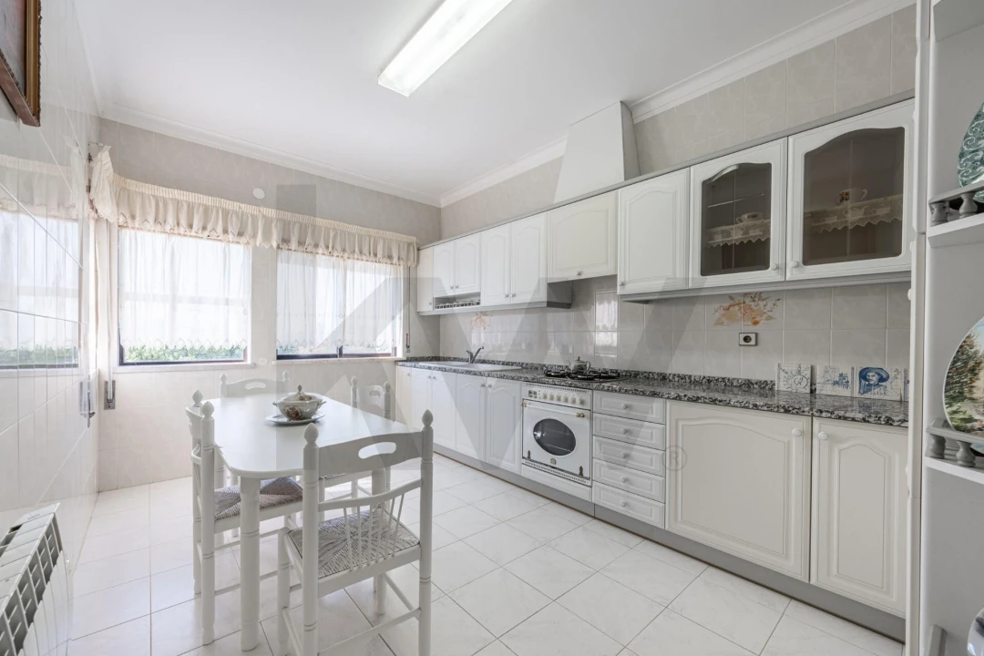 Moradia T5 para Venda em Vila Praia de Ancora Foto 23