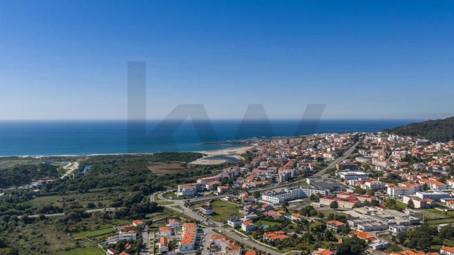 Moradia T5 para Venda em Vila Praia de Ancora Foto 48