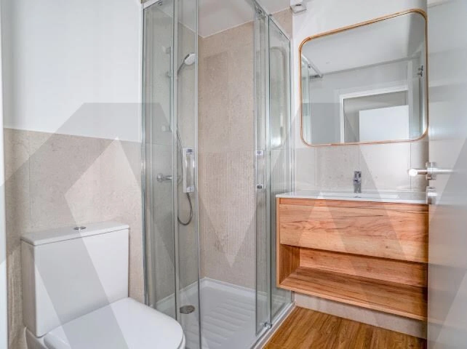 Apartamento T4 para Venda em Santo António dos Cavaleiros e Frielas Foto 28