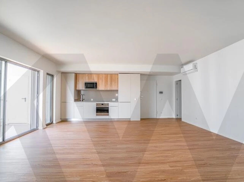 Apartamento T4 para Venda em Santo António dos Cavaleiros e Frielas Foto 19