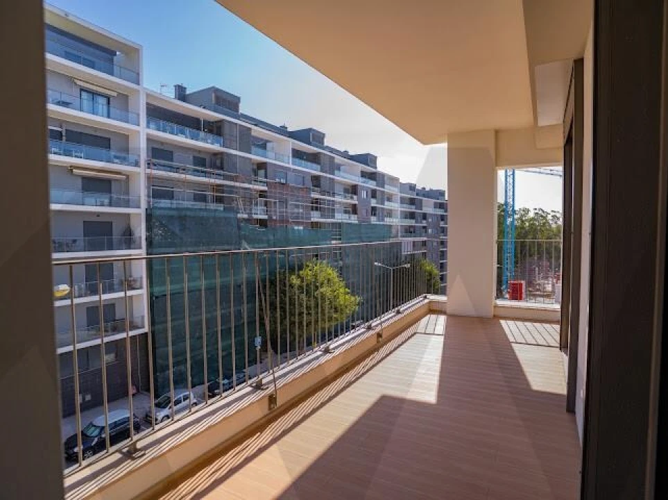 Apartamento T4 para Venda em Santo António dos Cavaleiros e Frielas Foto 15