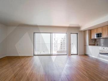Apartamento T4 para Venda em Santo António dos Cavaleiros e Frielas