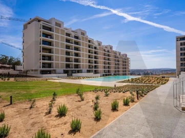 Apartamento T4 para Venda em Santo António dos Cavaleiros e Frielas