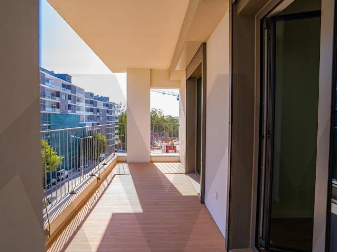 Apartamento T4 para Venda em Santo António dos Cavaleiros e Frielas Foto 14