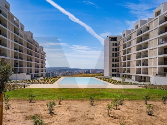 Apartamento T4 para Venda em Santo António dos Cavaleiros e Frielas Foto 41
