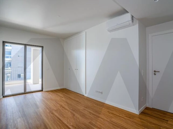 Apartamento T4 para Venda em Santo António dos Cavaleiros e Frielas Foto 34