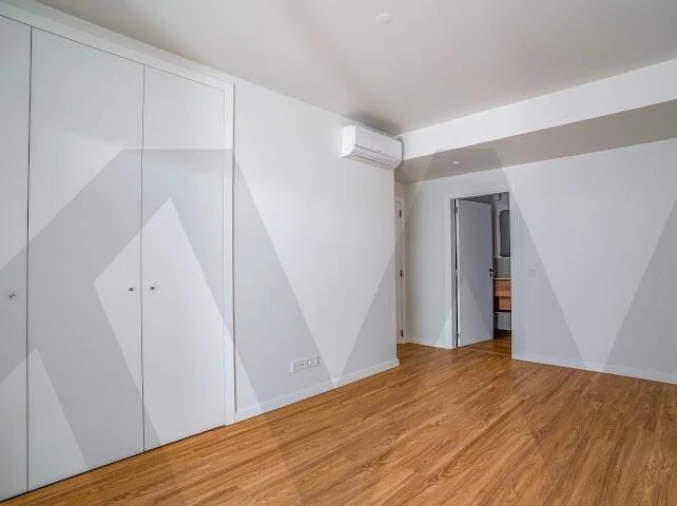 Apartamento T4 para Venda em Santo António dos Cavaleiros e Frielas Foto 33
