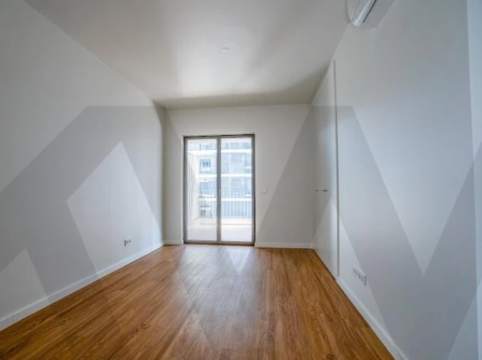 Apartamento T4 para Venda em Santo António dos Cavaleiros e Frielas Foto 35