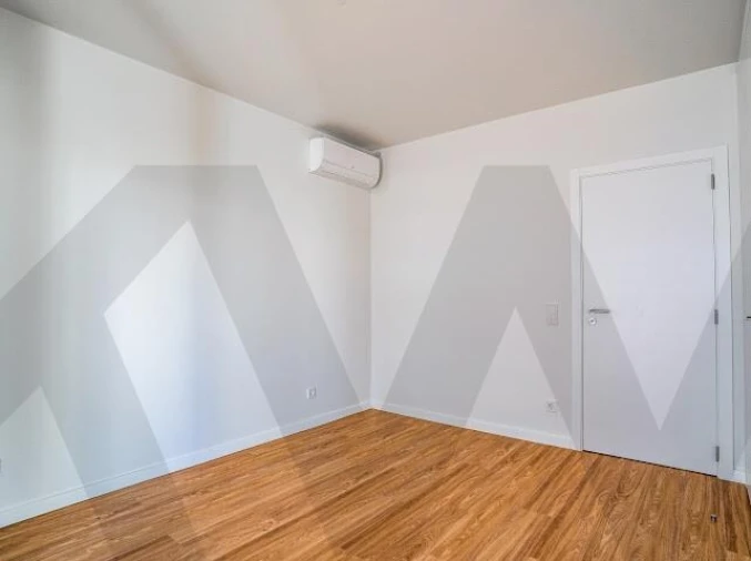 Apartamento T4 para Venda em Santo António dos Cavaleiros e Frielas Foto 30