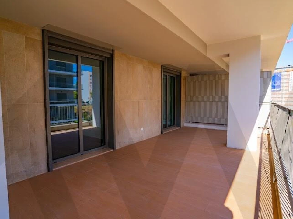 Apartamento T4 para Venda em Santo António dos Cavaleiros e Frielas Foto 13