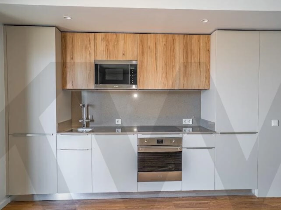 Apartamento T4 para Venda em Santo António dos Cavaleiros e Frielas Foto 17