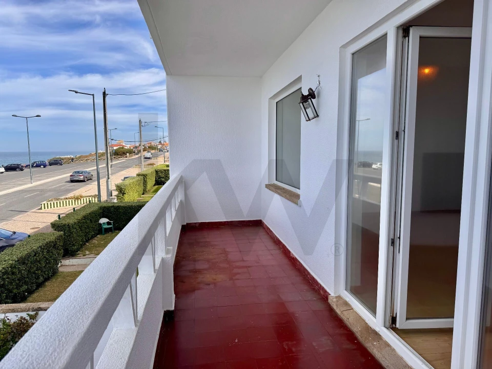 Apartamento T3 para Arrendamento em Colares Foto 3