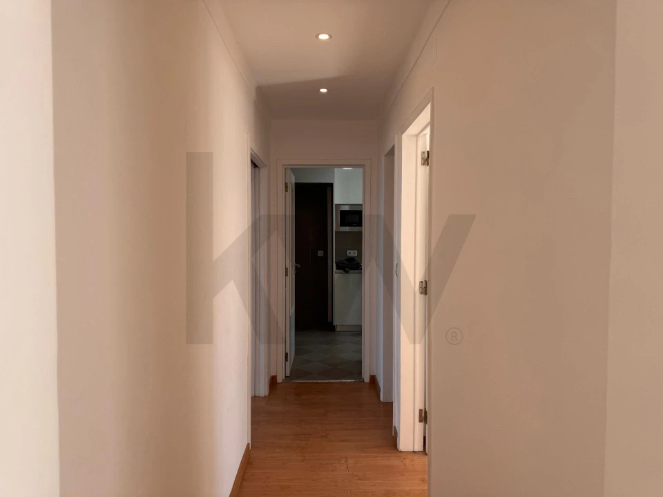Apartamento T3 para Arrendamento em Colares Foto 6